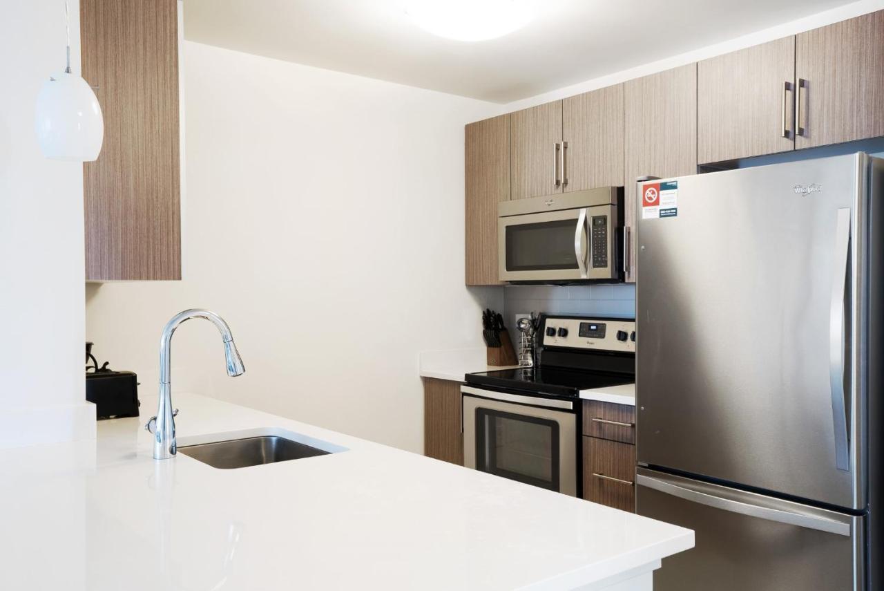 Bluebird Suites In Джърси Сити Екстериор снимка